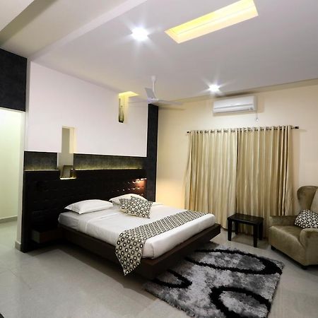 Hotel Serenity La Vista Hyderabad Esterno foto