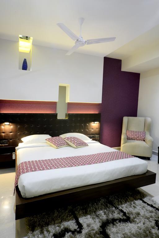 Hotel Serenity La Vista Hyderabad Esterno foto